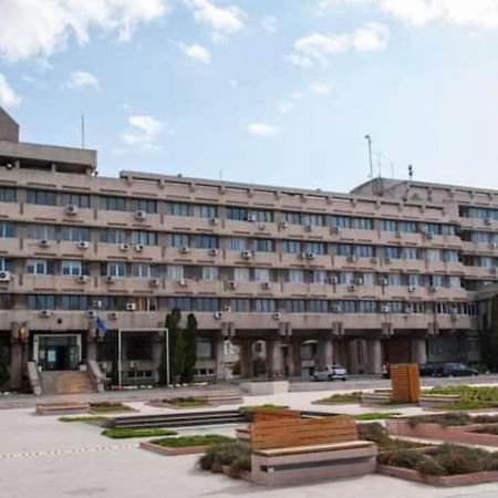 Tribunal Apartament Langa Faleza Dunarii Brăila Exterior photo